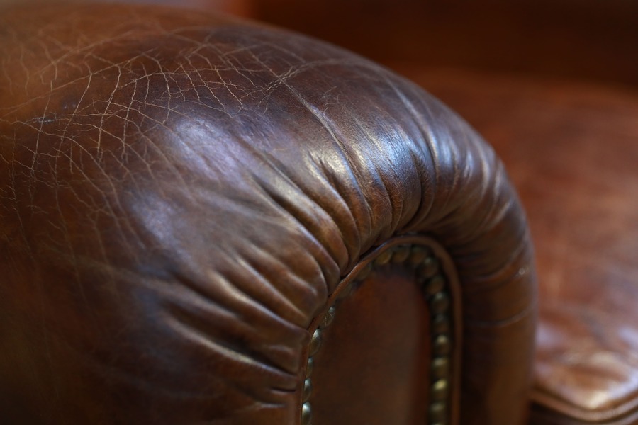 Process of Antique Cowhide Leather Making